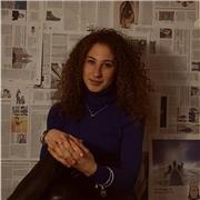 Studentessa di Ingegneria edile-architettura, provenienti dal liceo scientifico